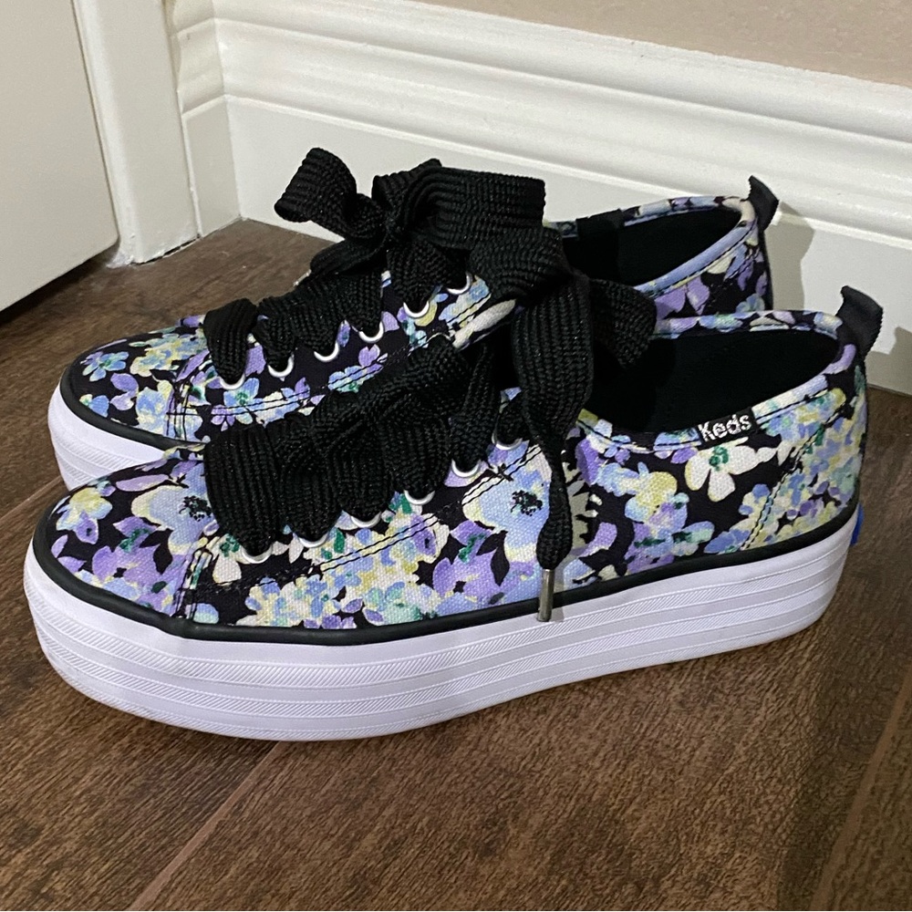 Keds Women Size 7 / Triple up Floral Platform